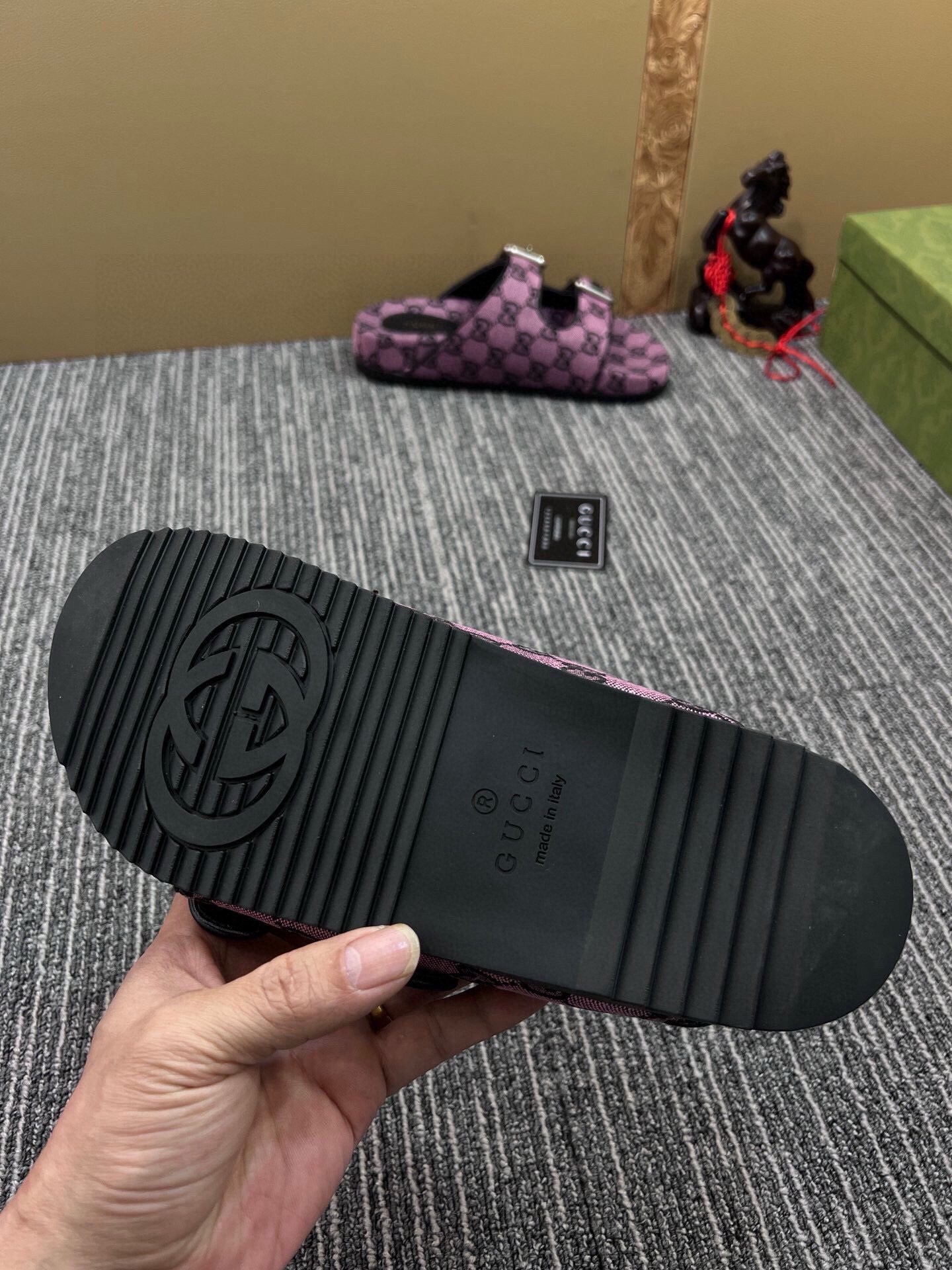 54B123Z Popular slippers