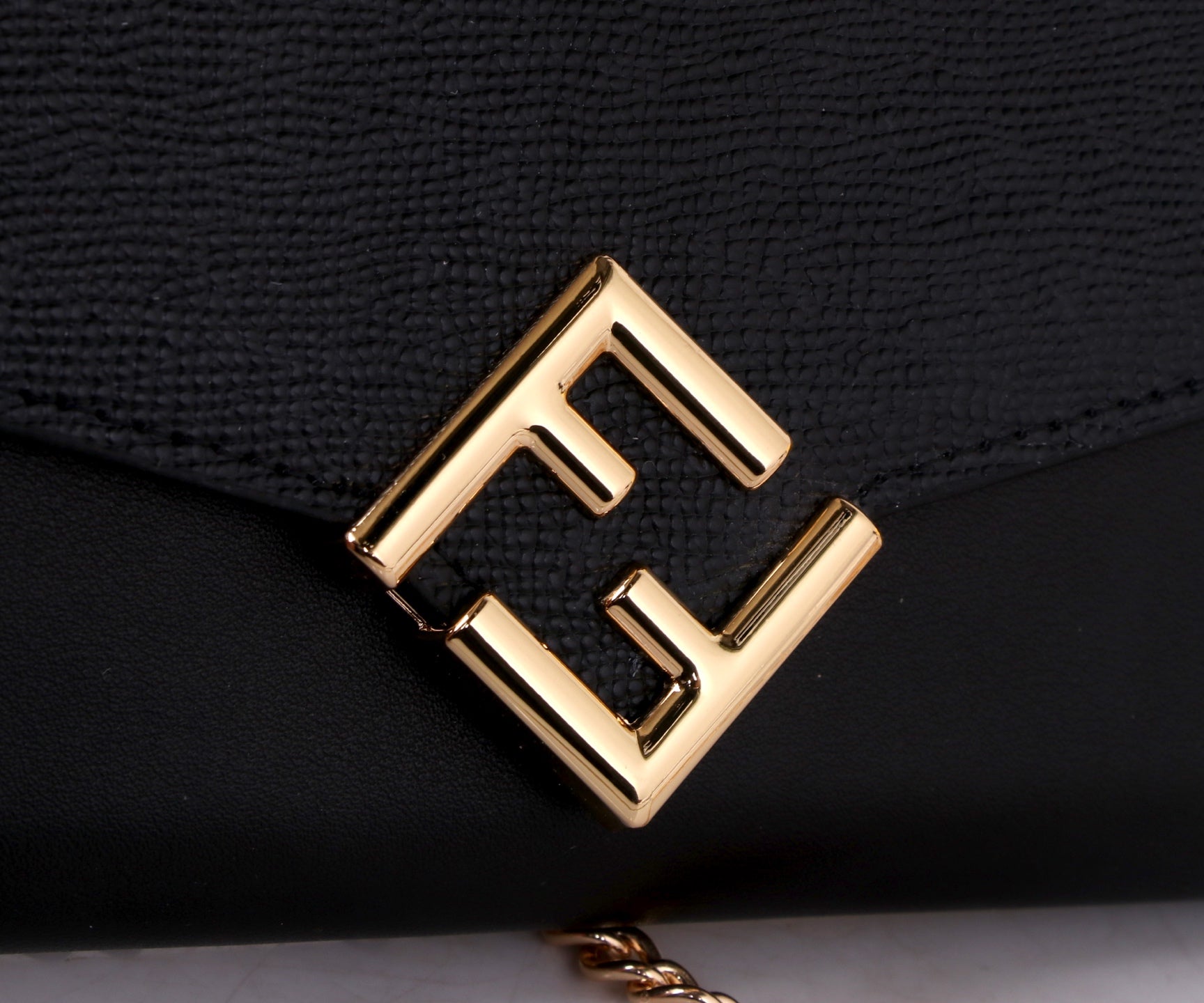 136PF103B Popular leather bag