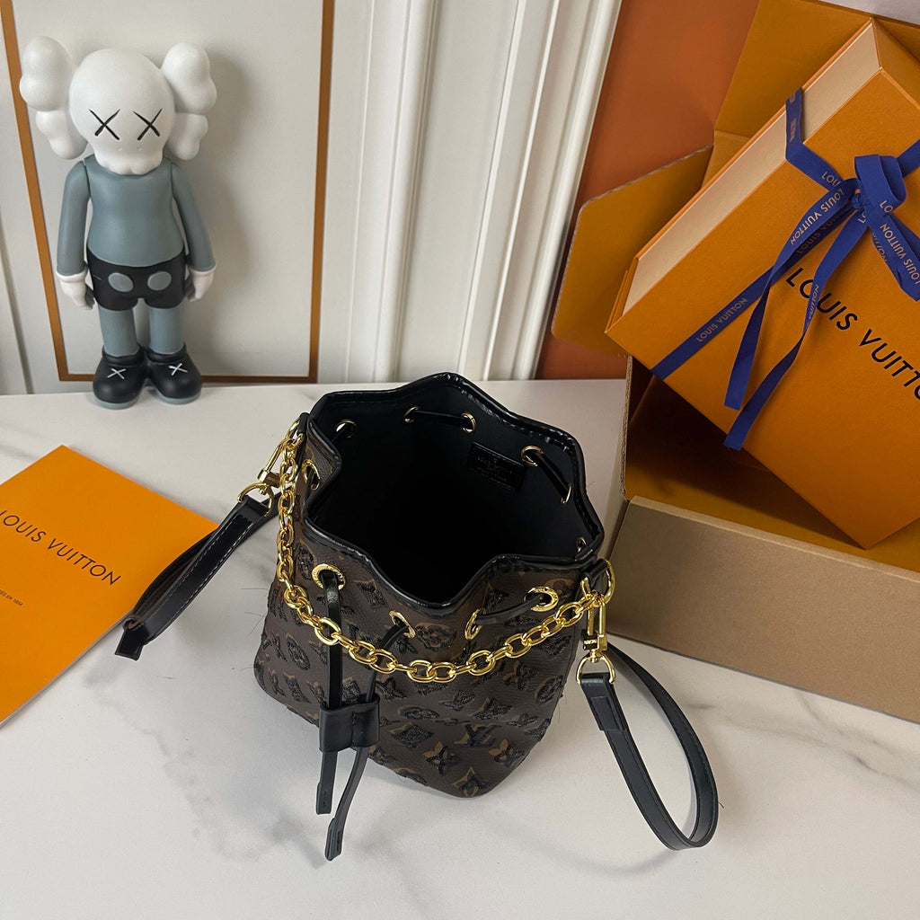 146PE39B Popular leather bag