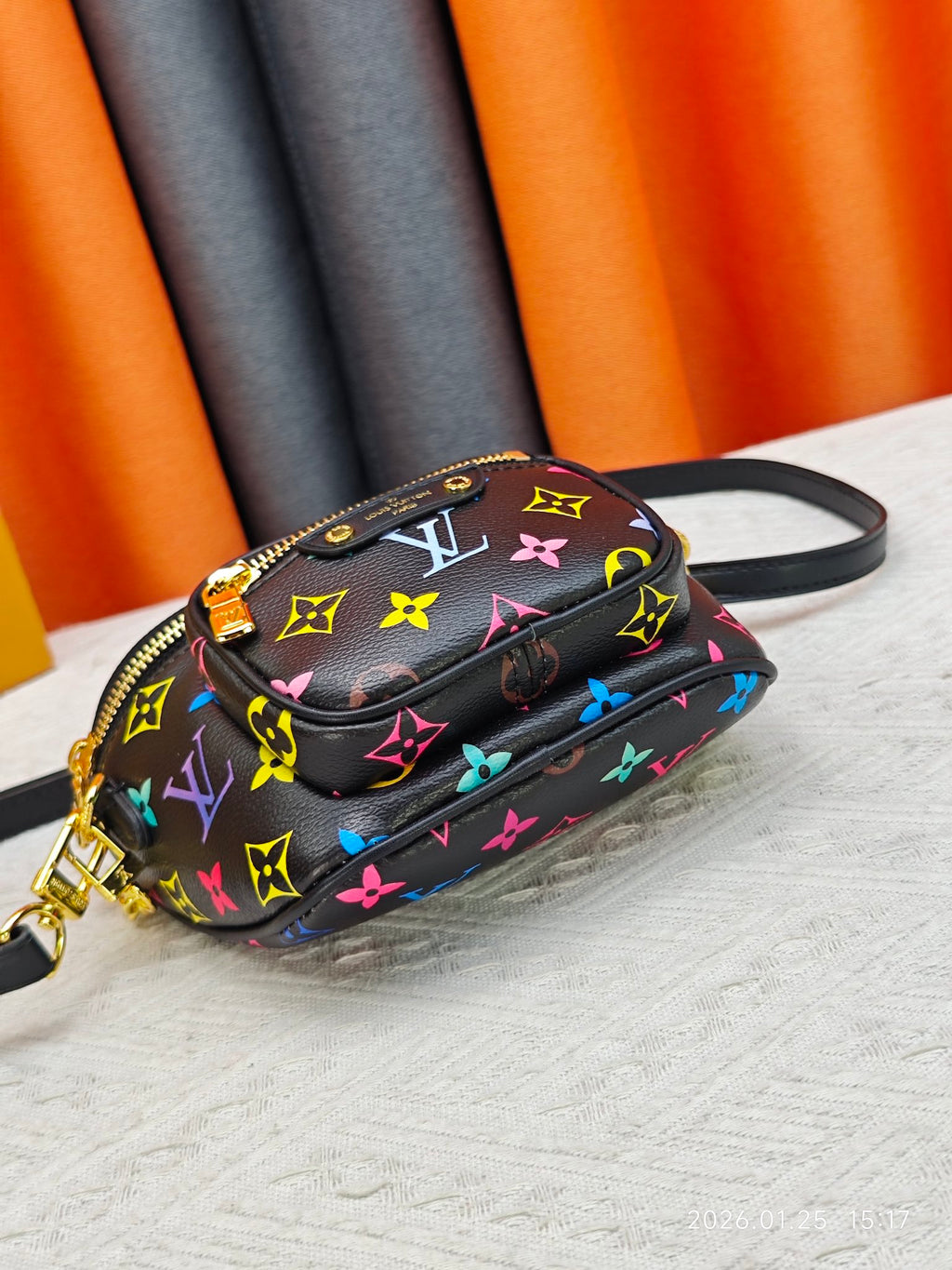 146PE76B Popular leather bag