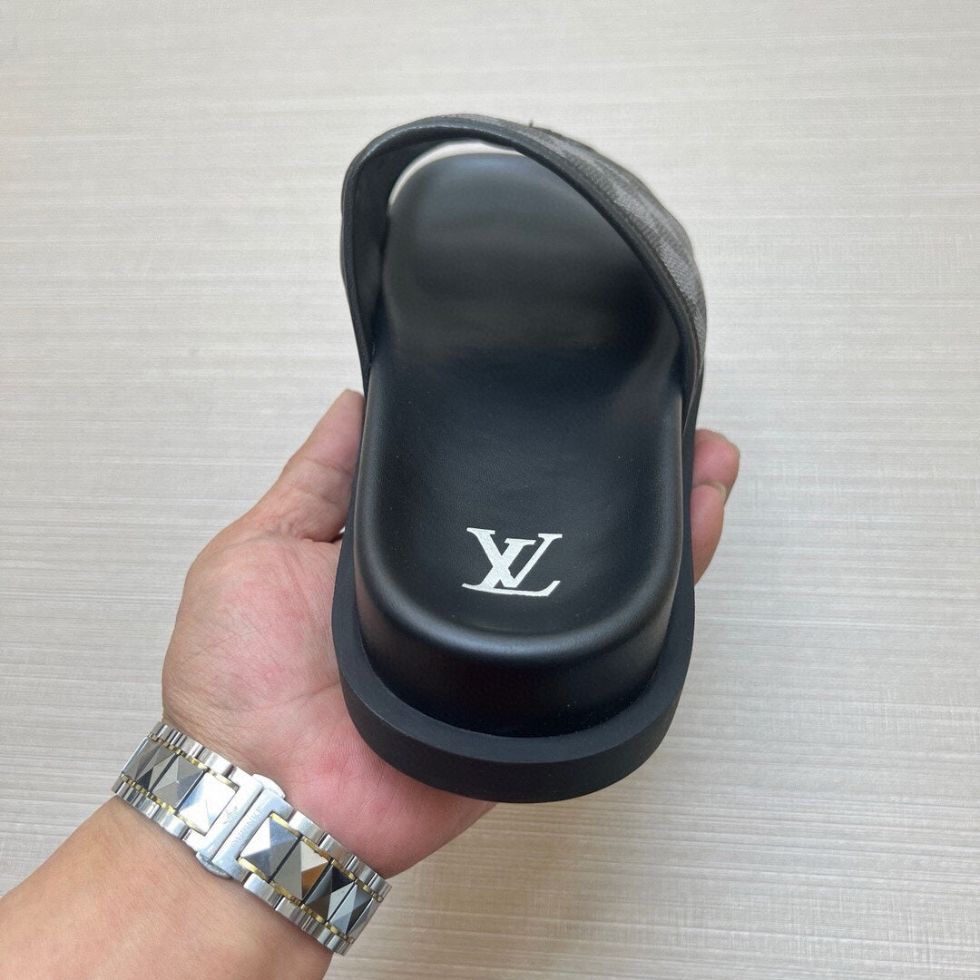 5WE249Z Popular Slippers