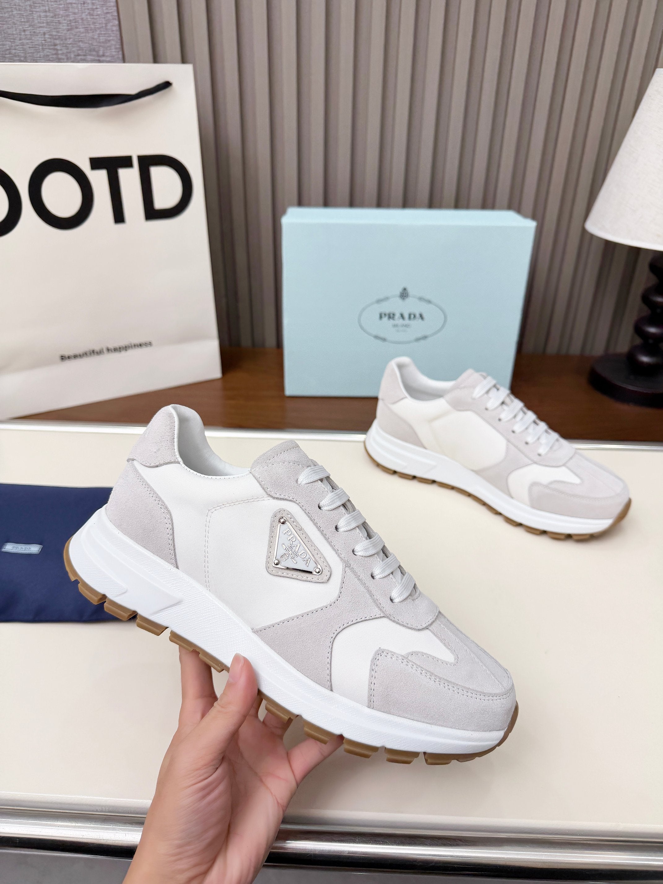 Z2P36P62 Popular high-quality leather Shoes
