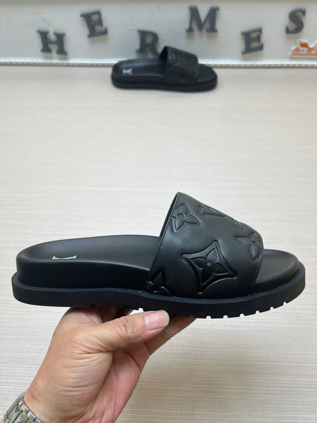 54E3Z Popular slippers