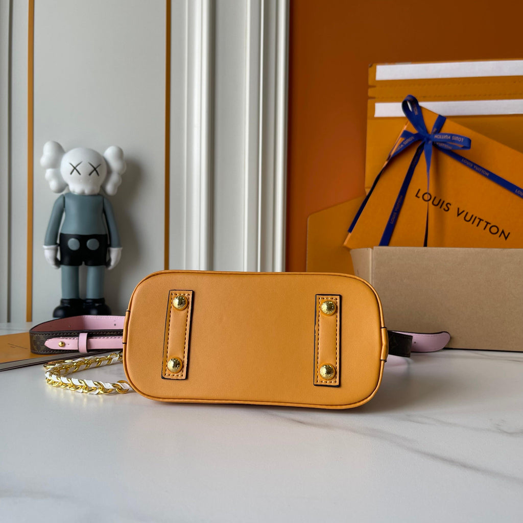 146PE95B Popular leather bag