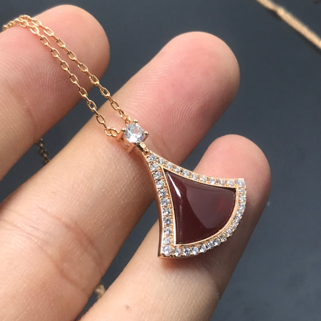 55QS410X Popular Necklaces