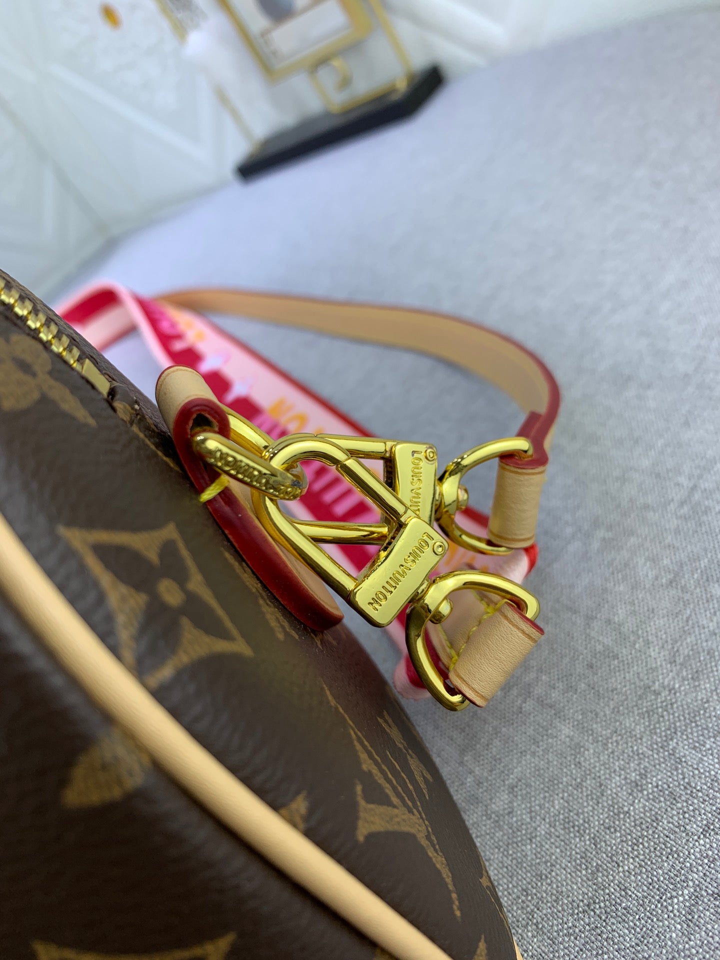 2XE44B Popular  leather bag 