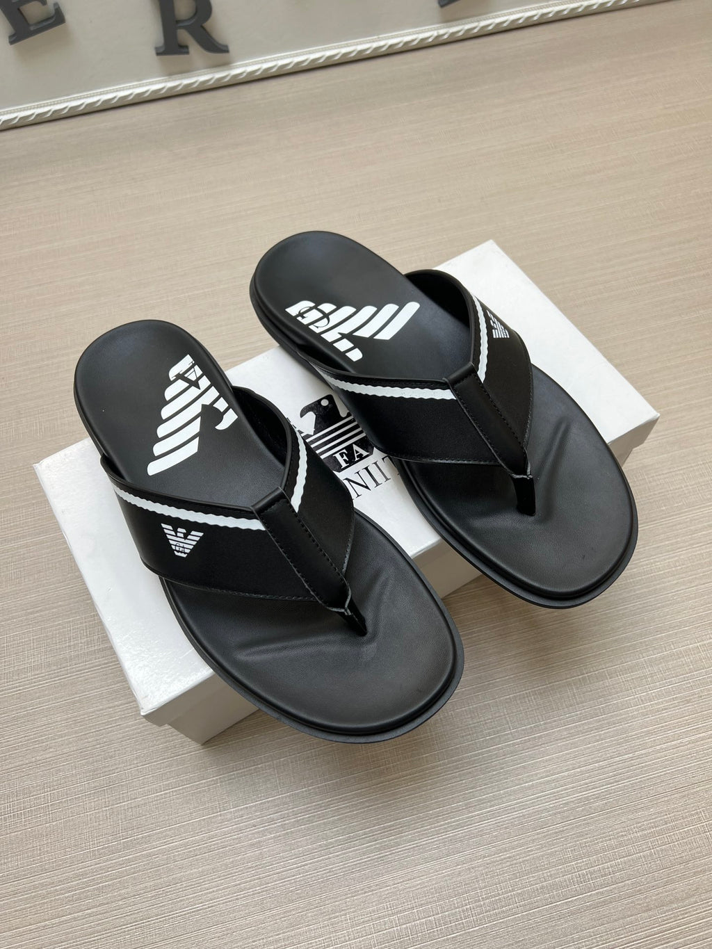 54A102Z Popular slippers