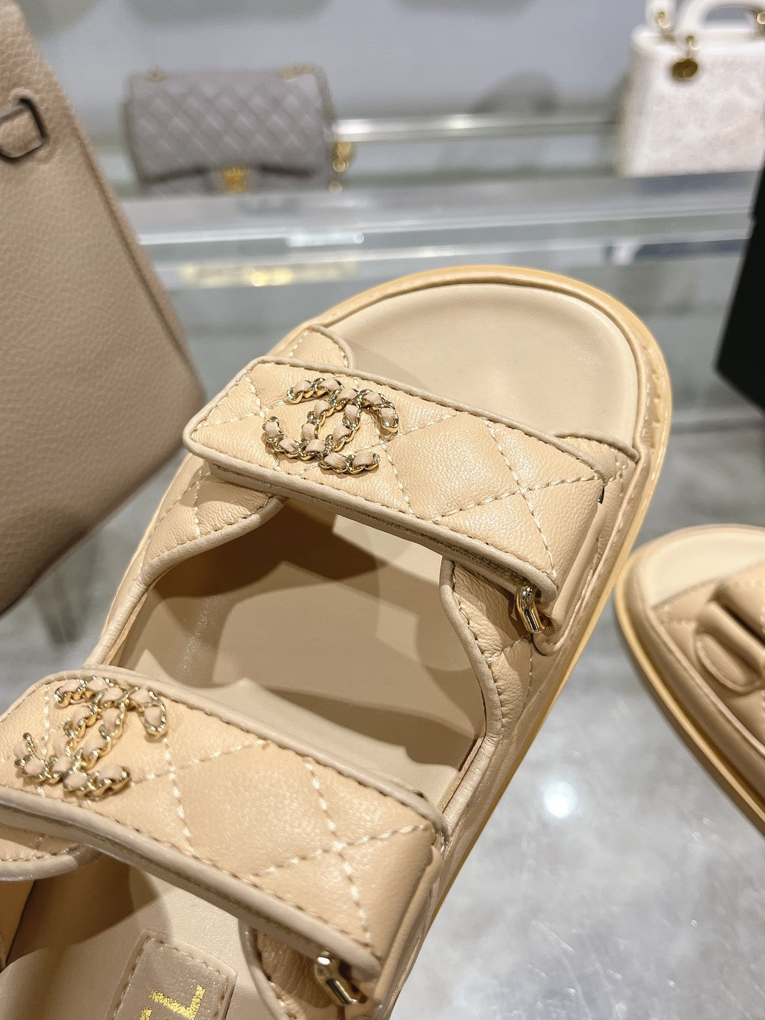 245RC7Z Popular leather shoes