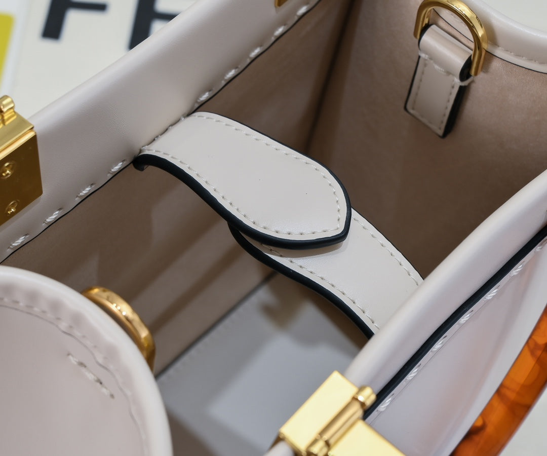 136PF101B Popular leather bag
