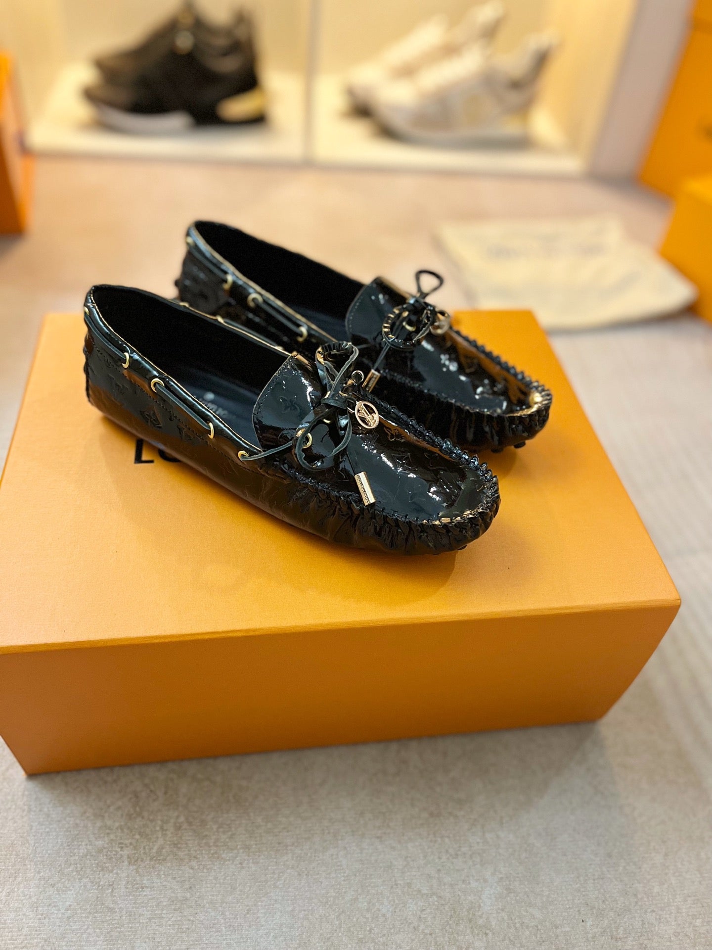 295QE99Z Popular high-quality leather shoes