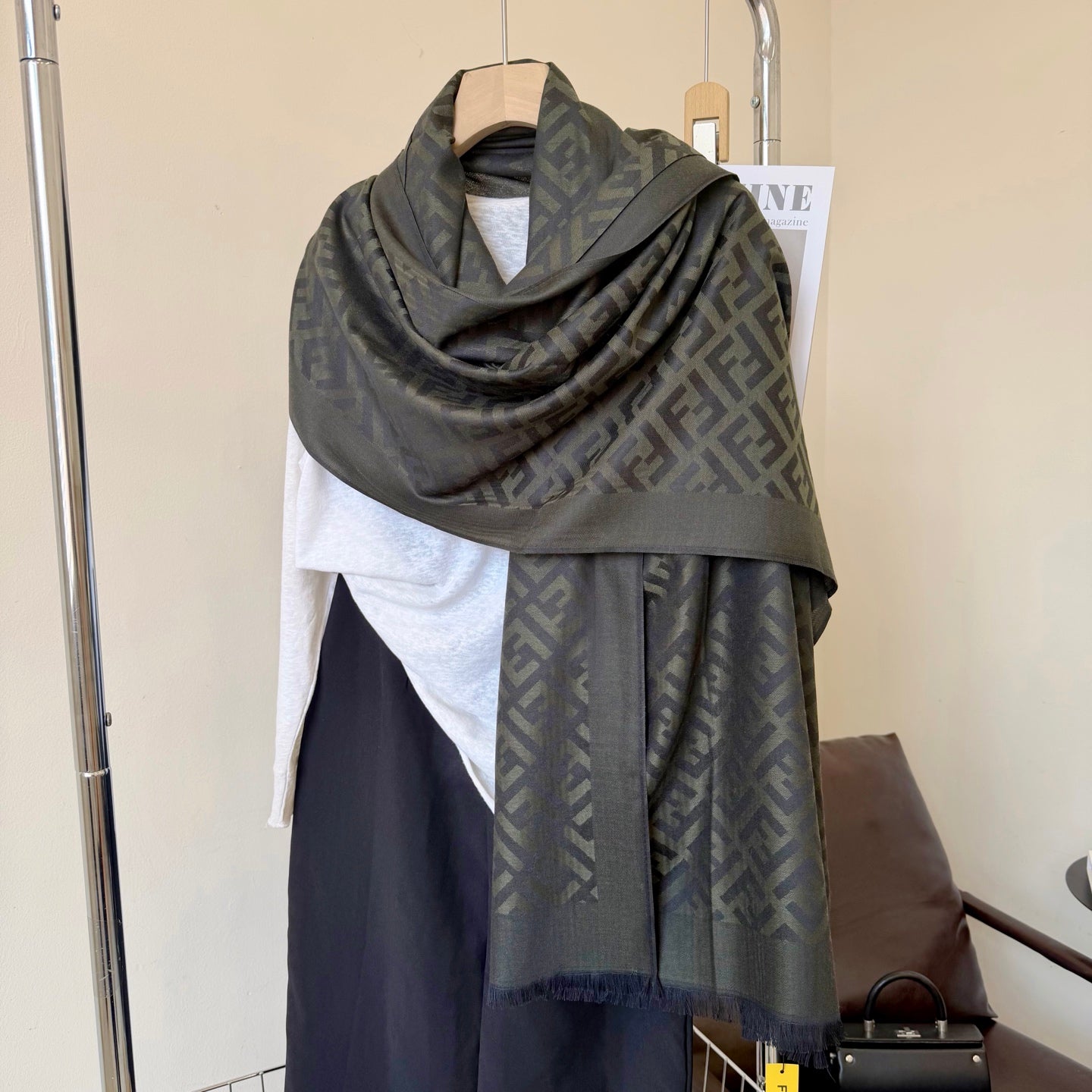 136NF16W Popular Silk Scarve