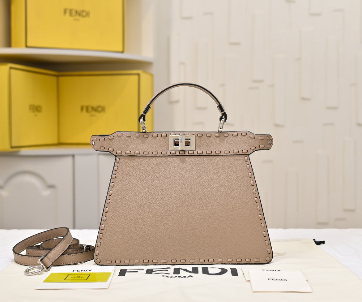 15RF136B Popular leather bag