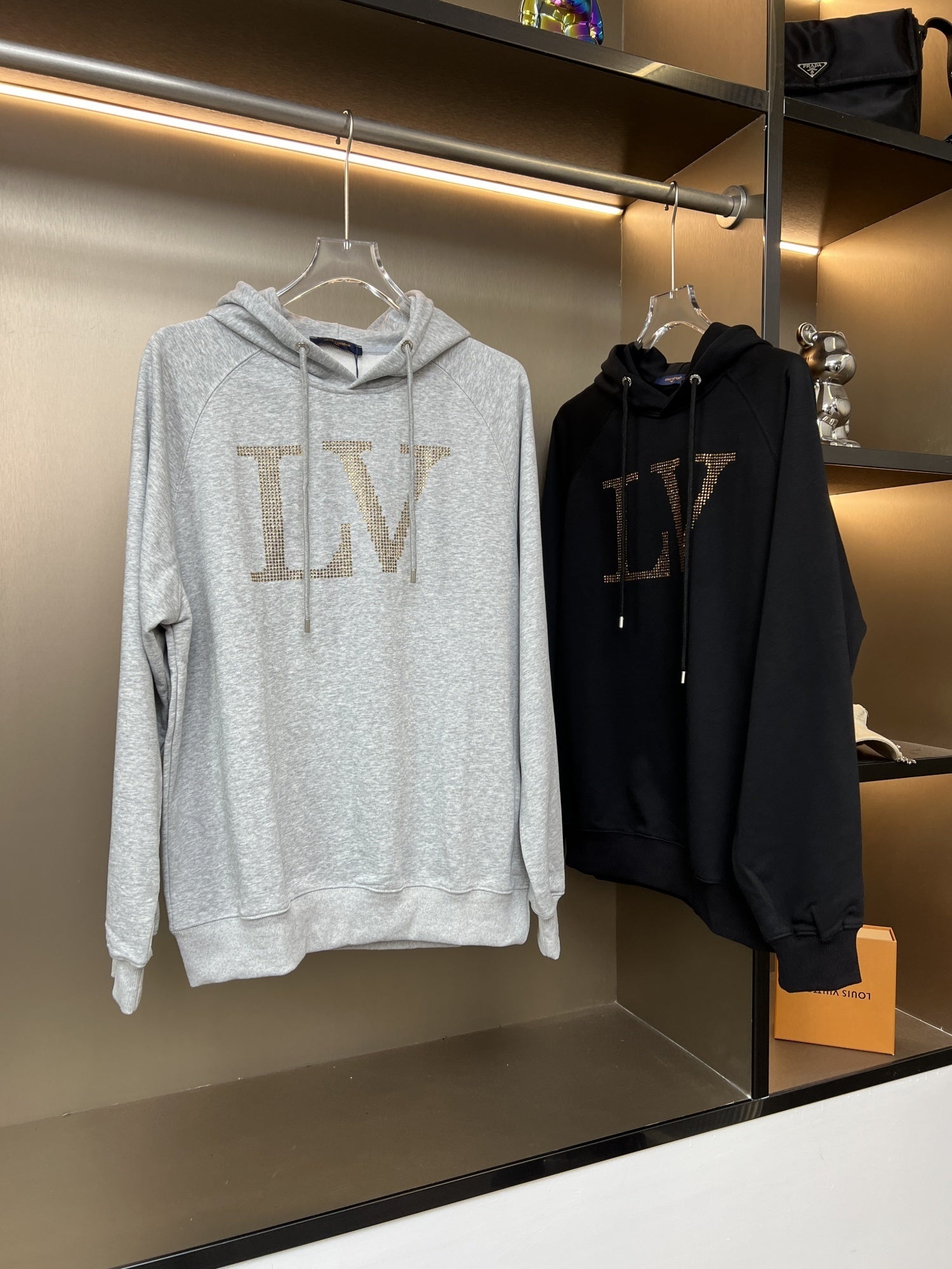 95ZE288U Popular Sweaters