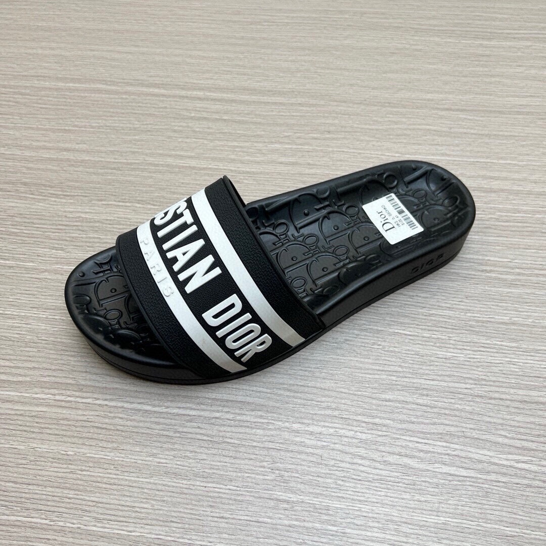 5LD212Z Popular Slippers