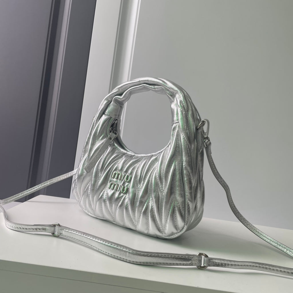 146PA116B Popular leather bag