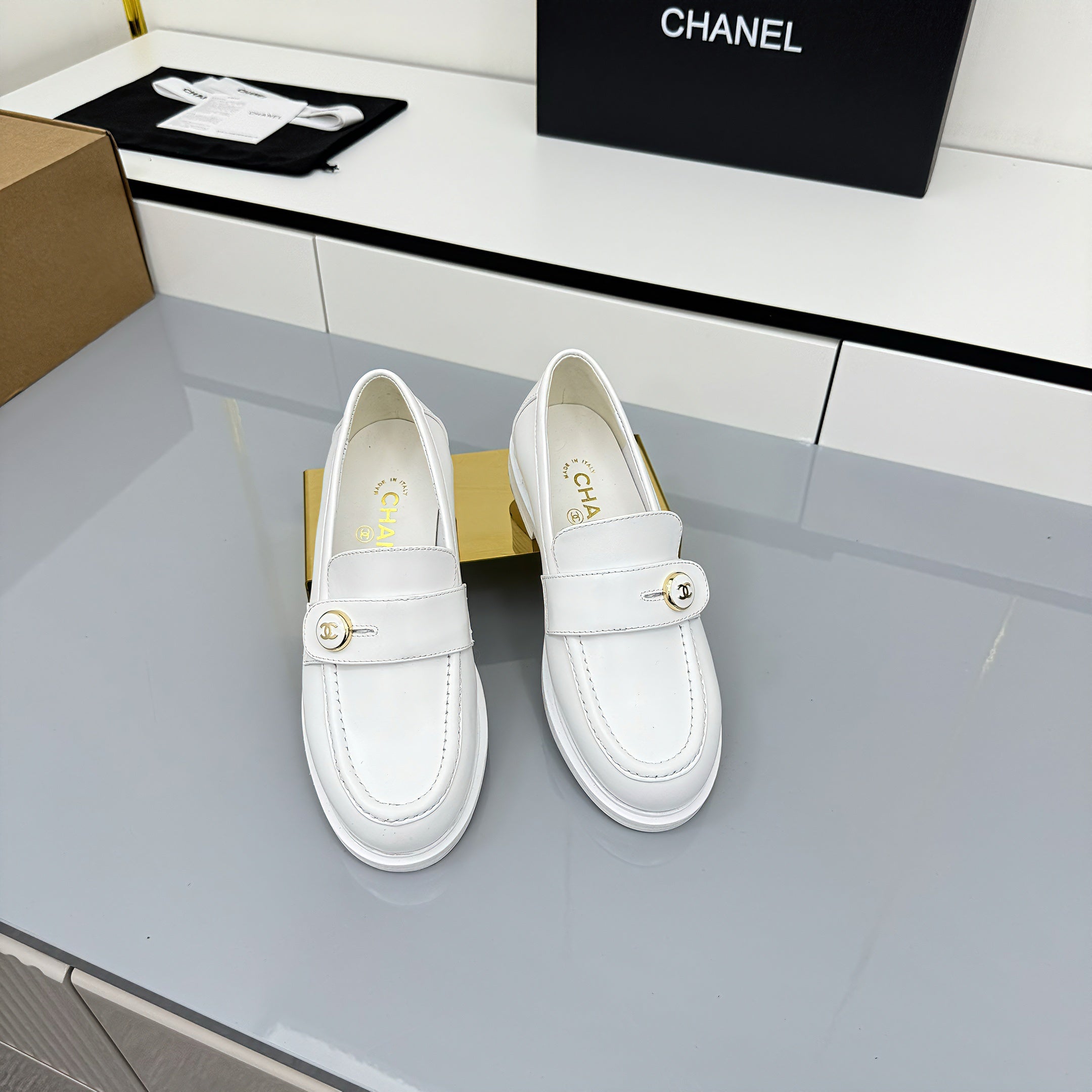 2105QC390Z Popular high-quality leather Shoes