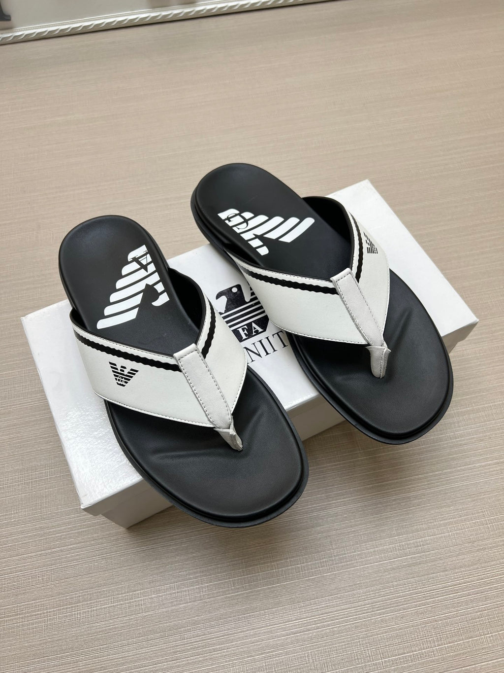 54A103Z Popular slippers