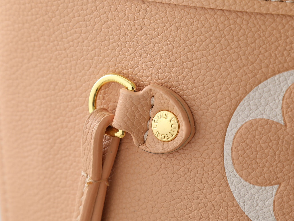 146PE92B Popular leather bag