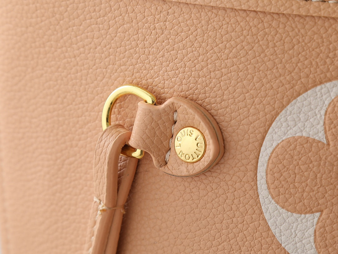 146PE92B Popular leather bag