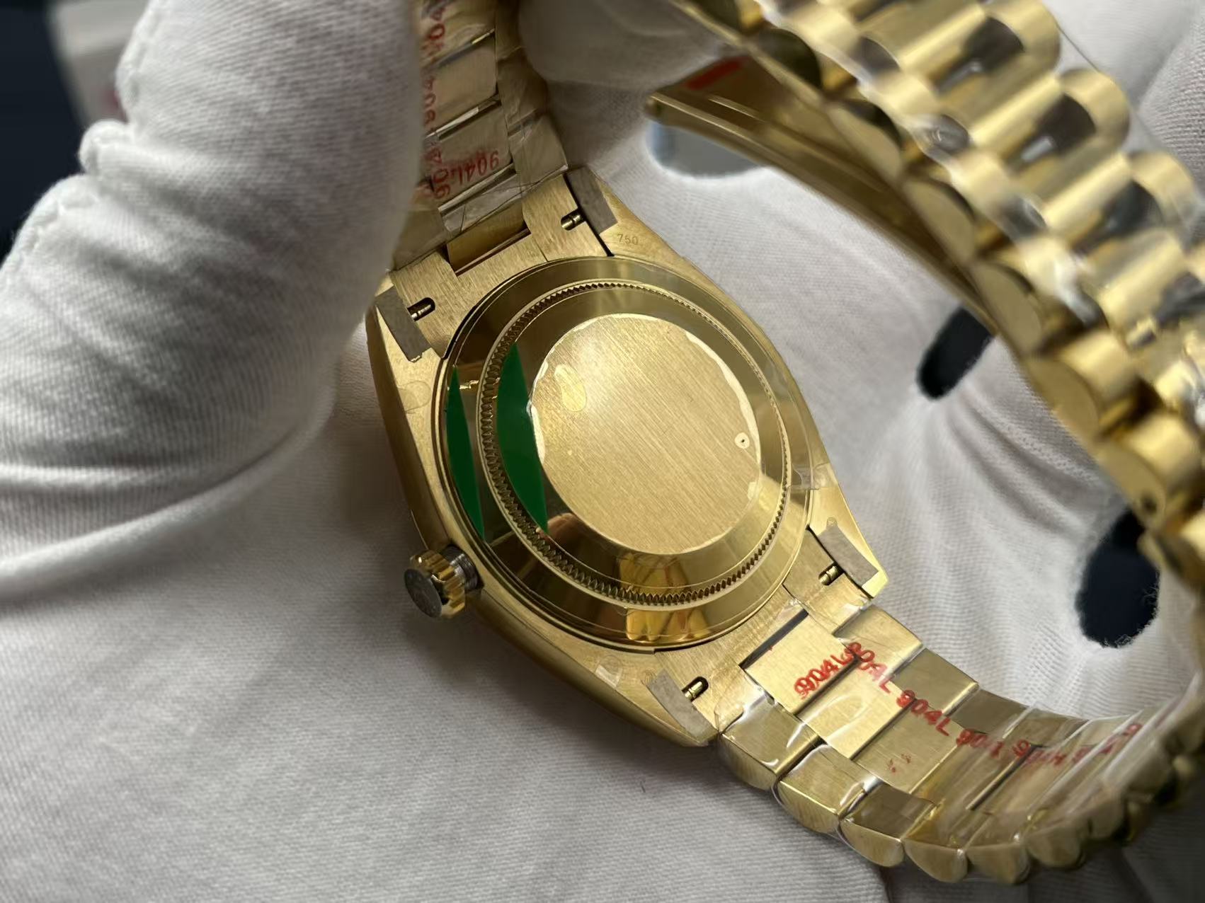 136RL12L Popular Watches
