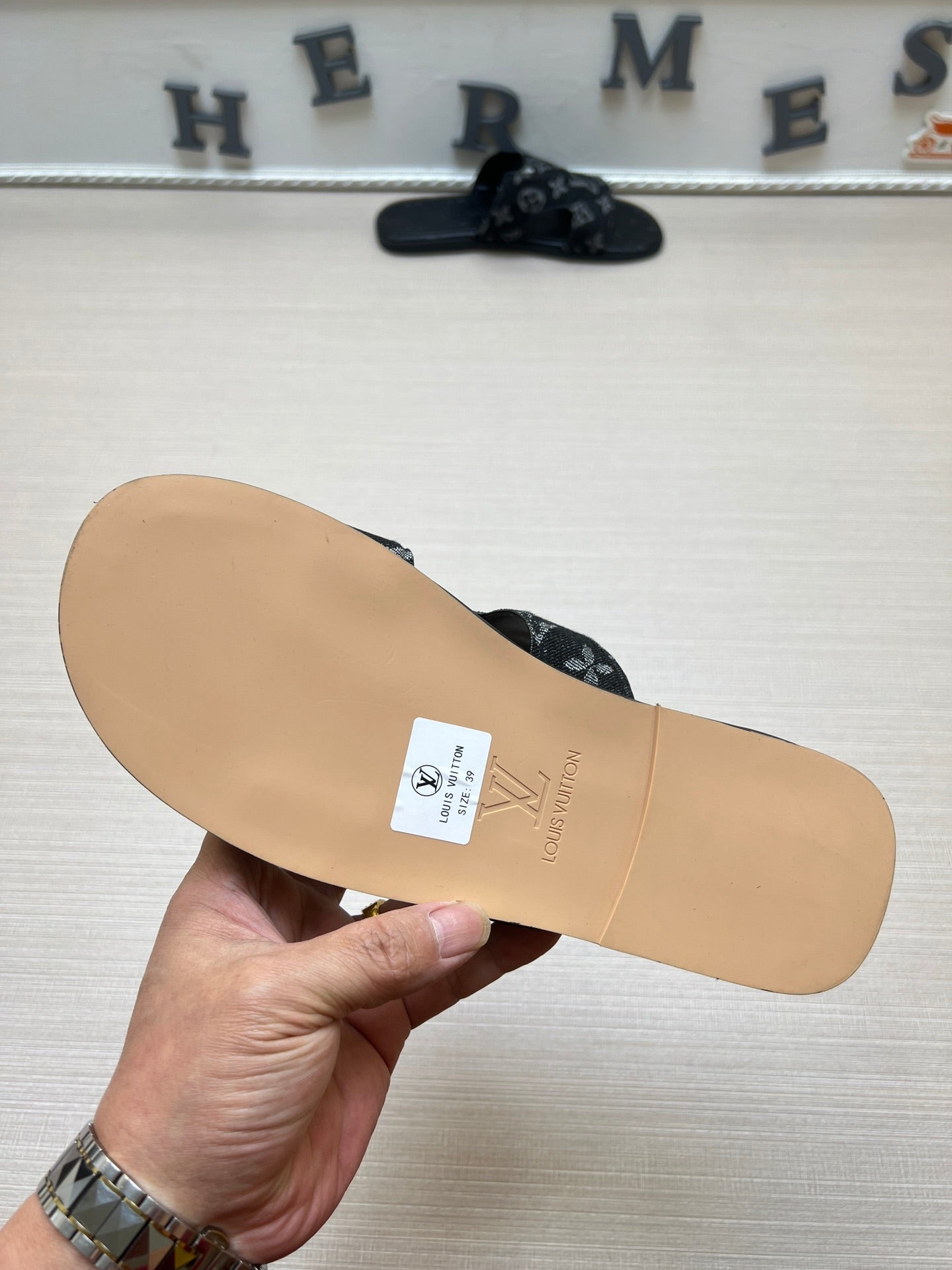 54E28Z Popular slippers