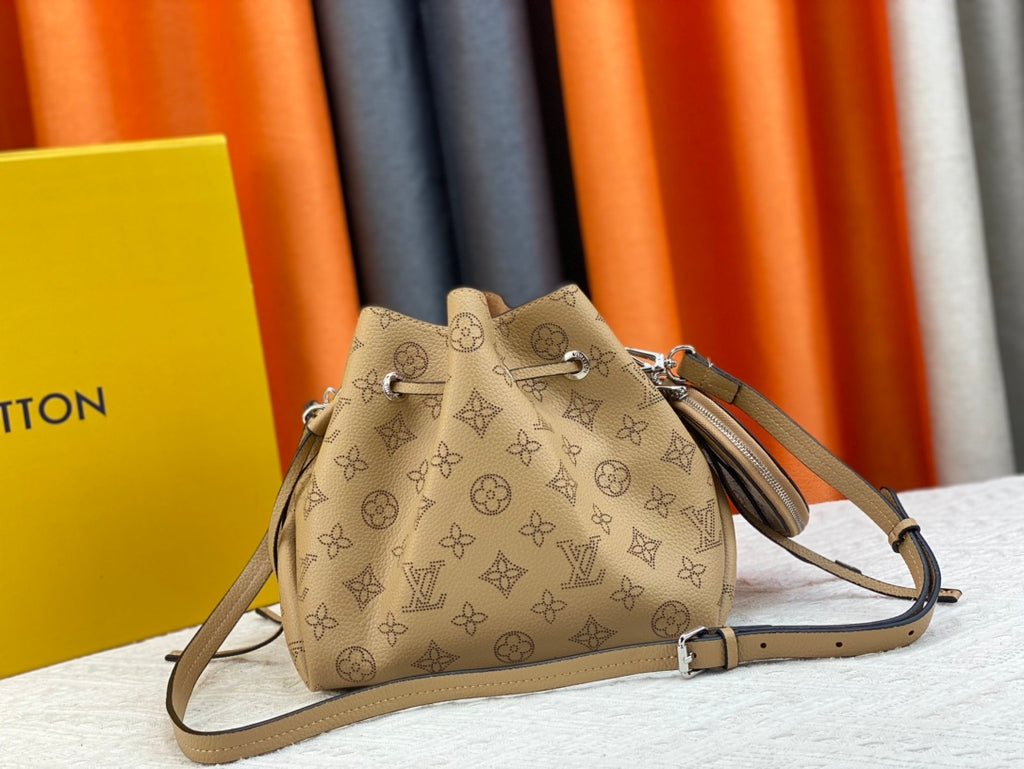 165NE98B Popular   leather bag