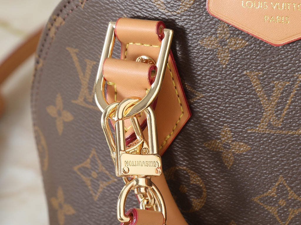 146PE88B Popular leather bag