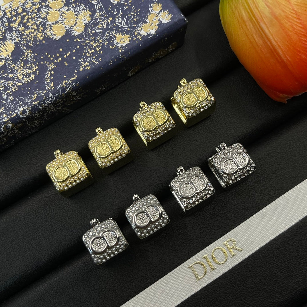 14D774E Popular  Earrings