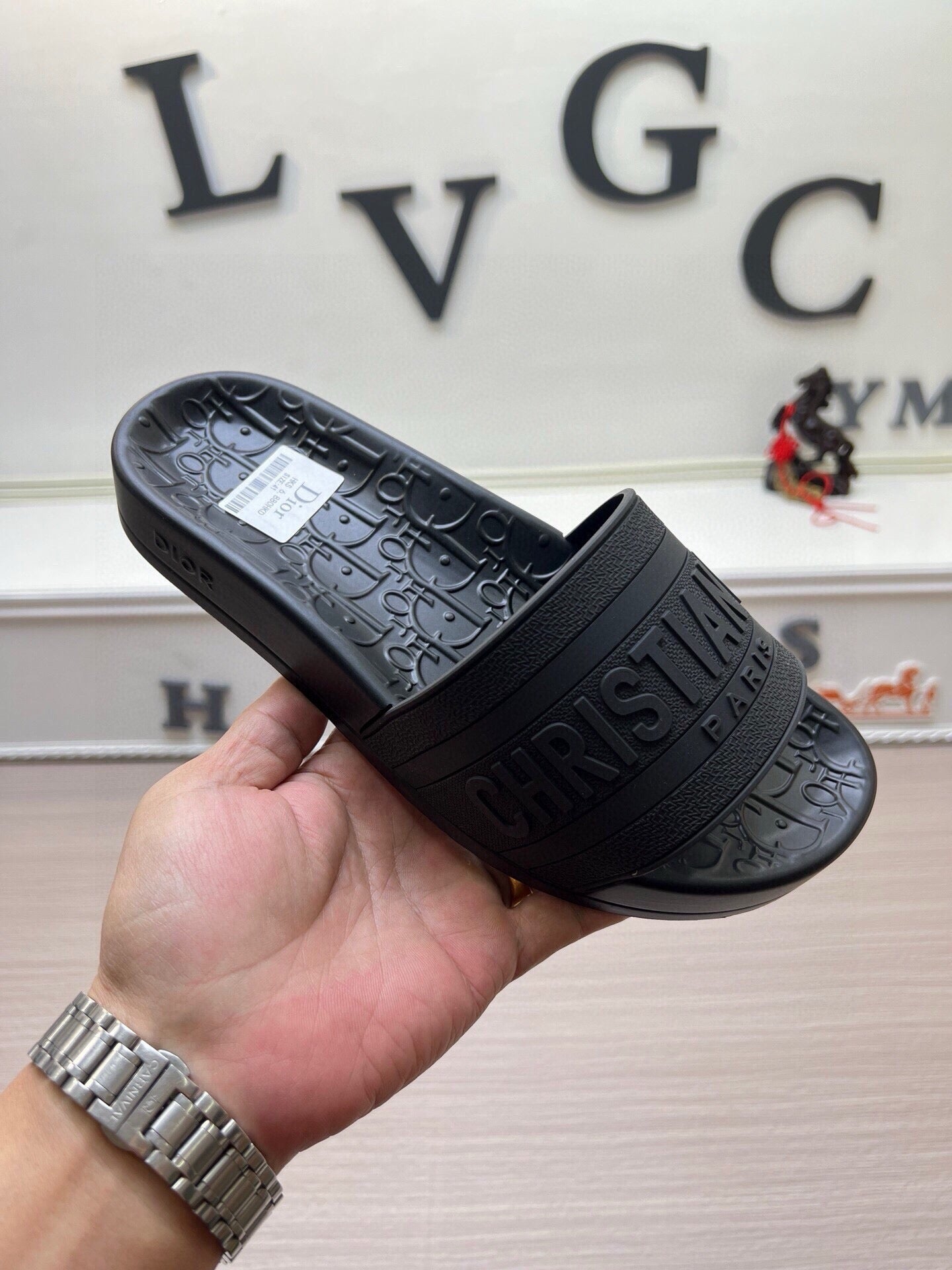 5LD212Z Popular Slippers