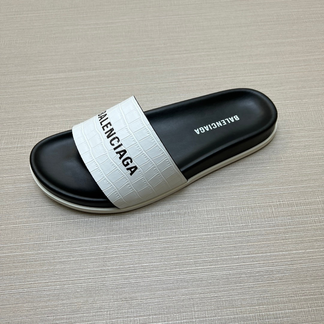 54J99Z Popular slippers