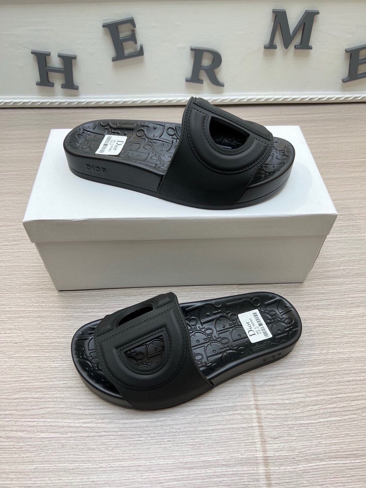 5LD213Z Popular Slippers