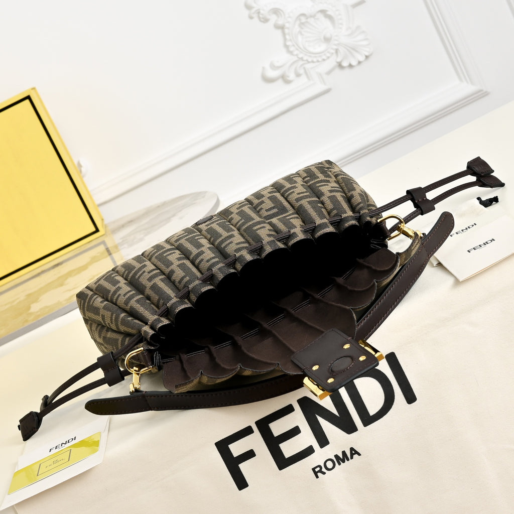136PF106B Popular leather bag