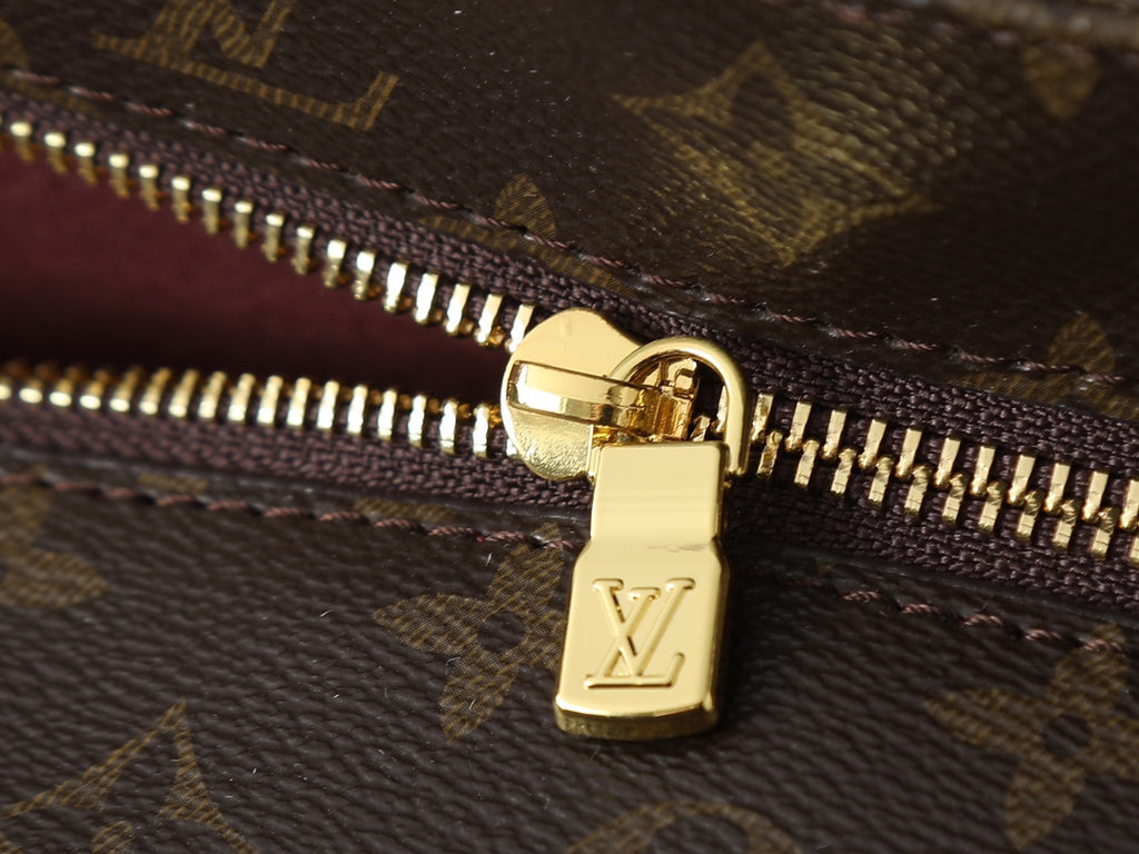 146PE174B Popular leather bag