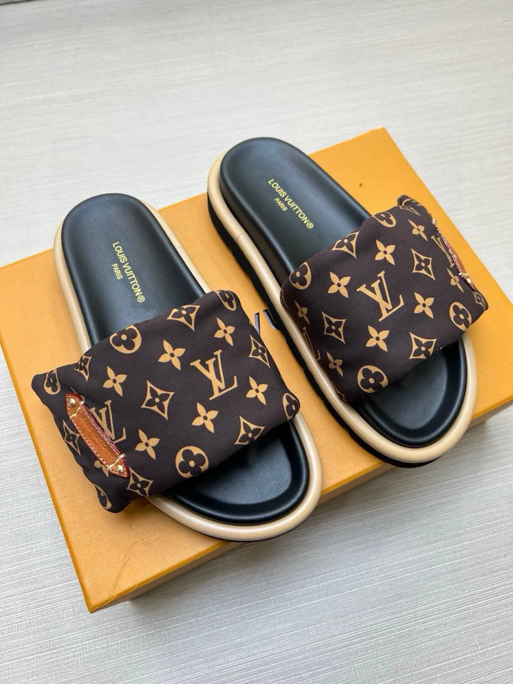 5QE9Z Popular Slippers