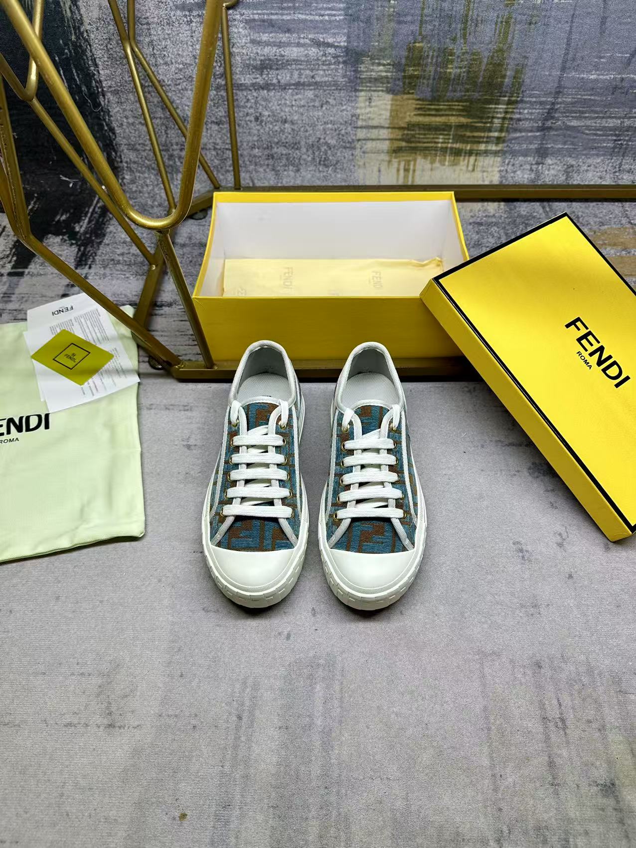 2105QF186Z Popular high-quality  shoes