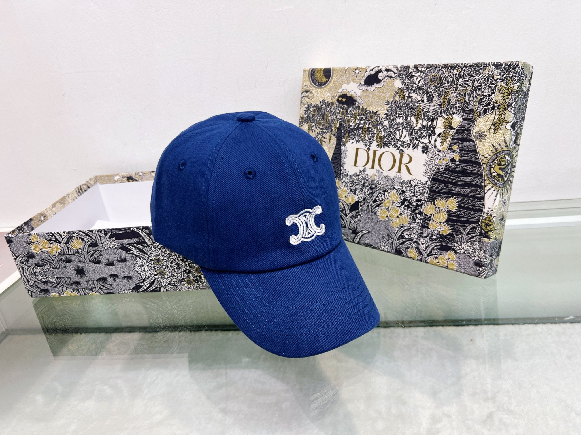 16XA19M Popular hats