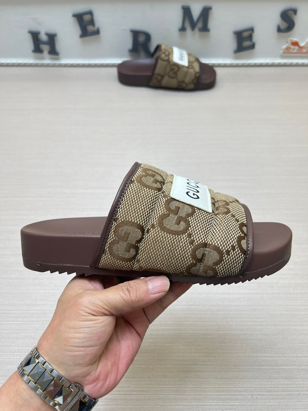 54B49Z Popular slippers