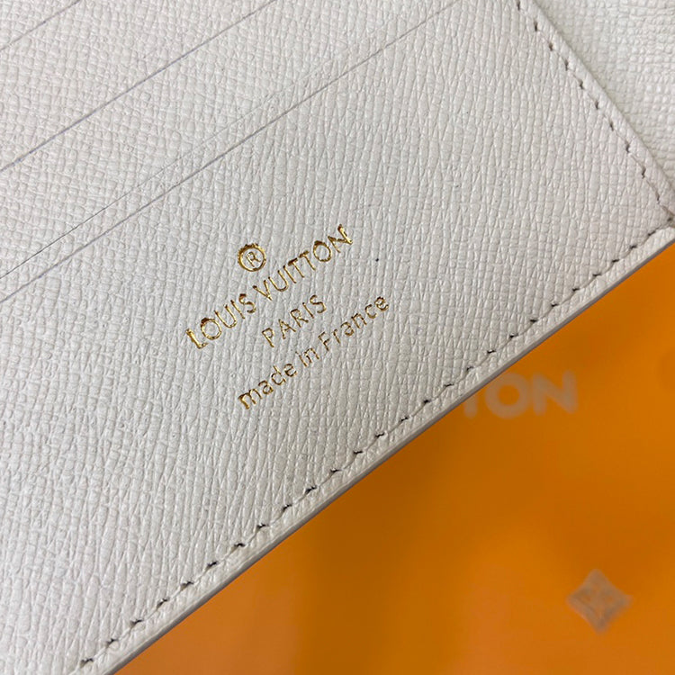 3E06B Popular leather wallets