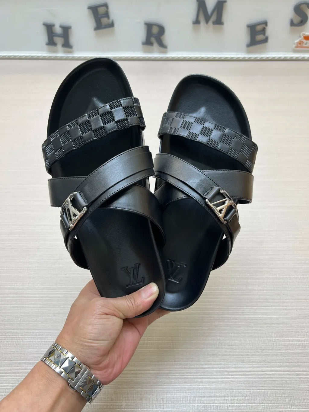 54E88Z Popular slippers
