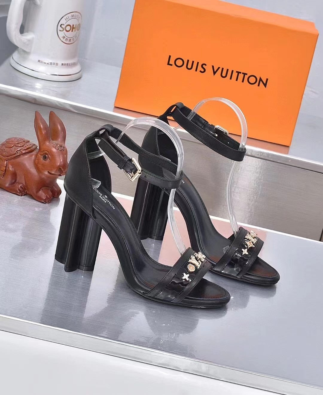 245RE31Z Popular leather  High heels