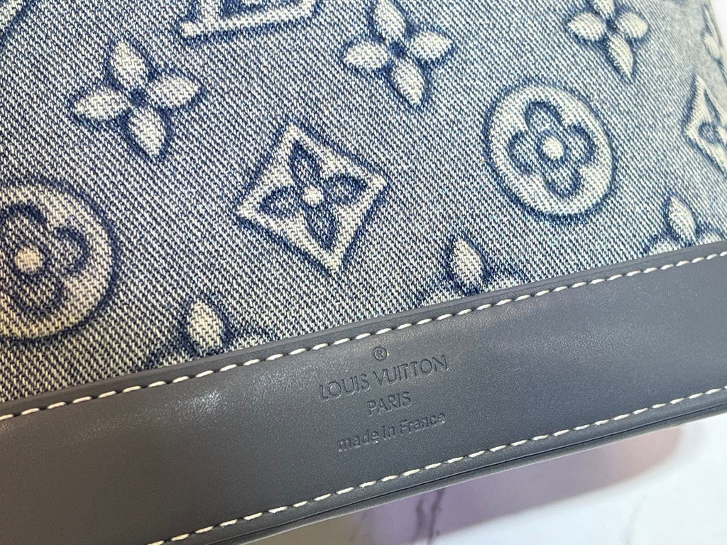 146PE105B Popular denim materials bag