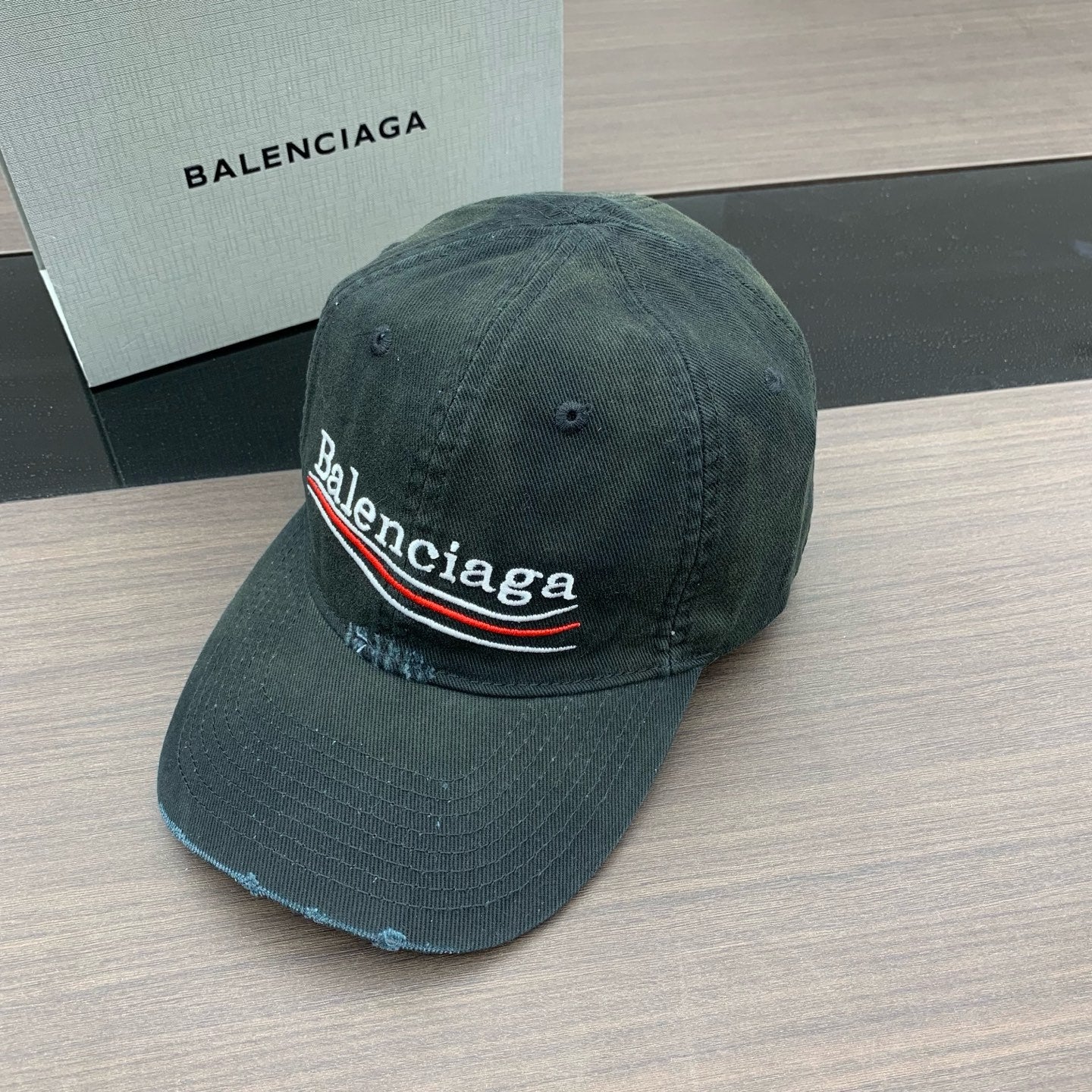 135ZJ531M Popular hats
