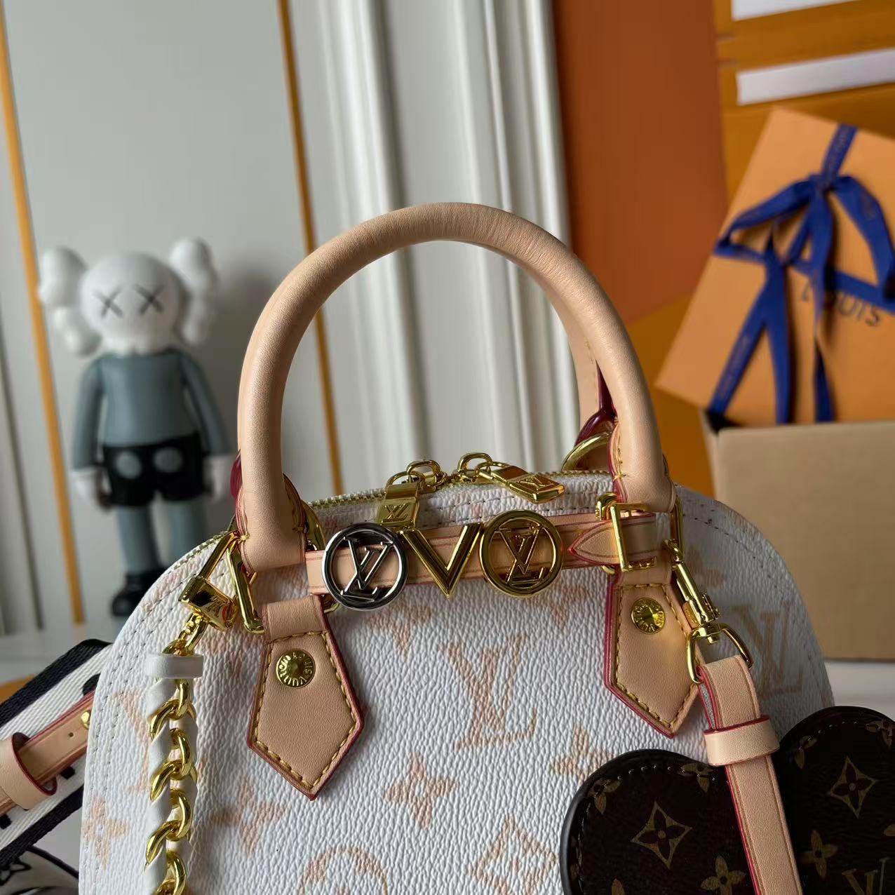 146PE95B Popular leather bag