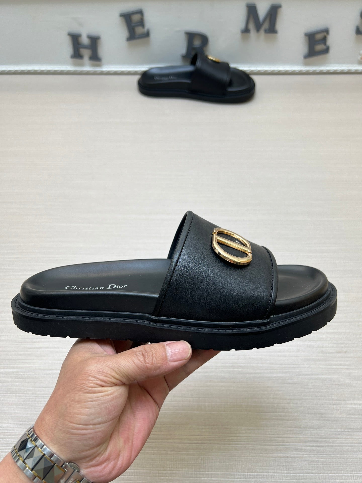 54D115Z Popular slippers