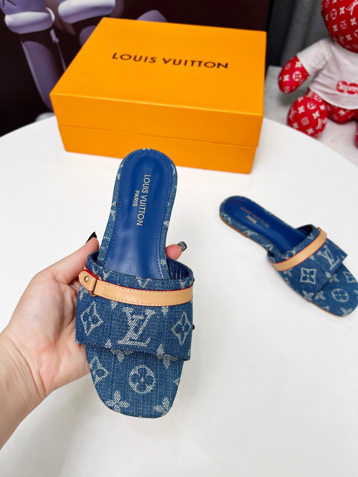 245RE23Z Popular high-quality shoes