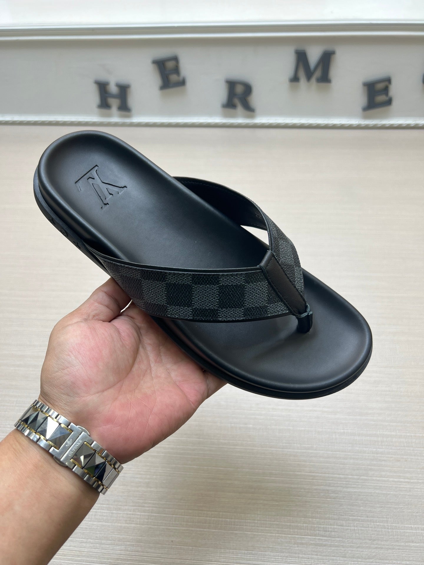 54E59Z Popular slippers