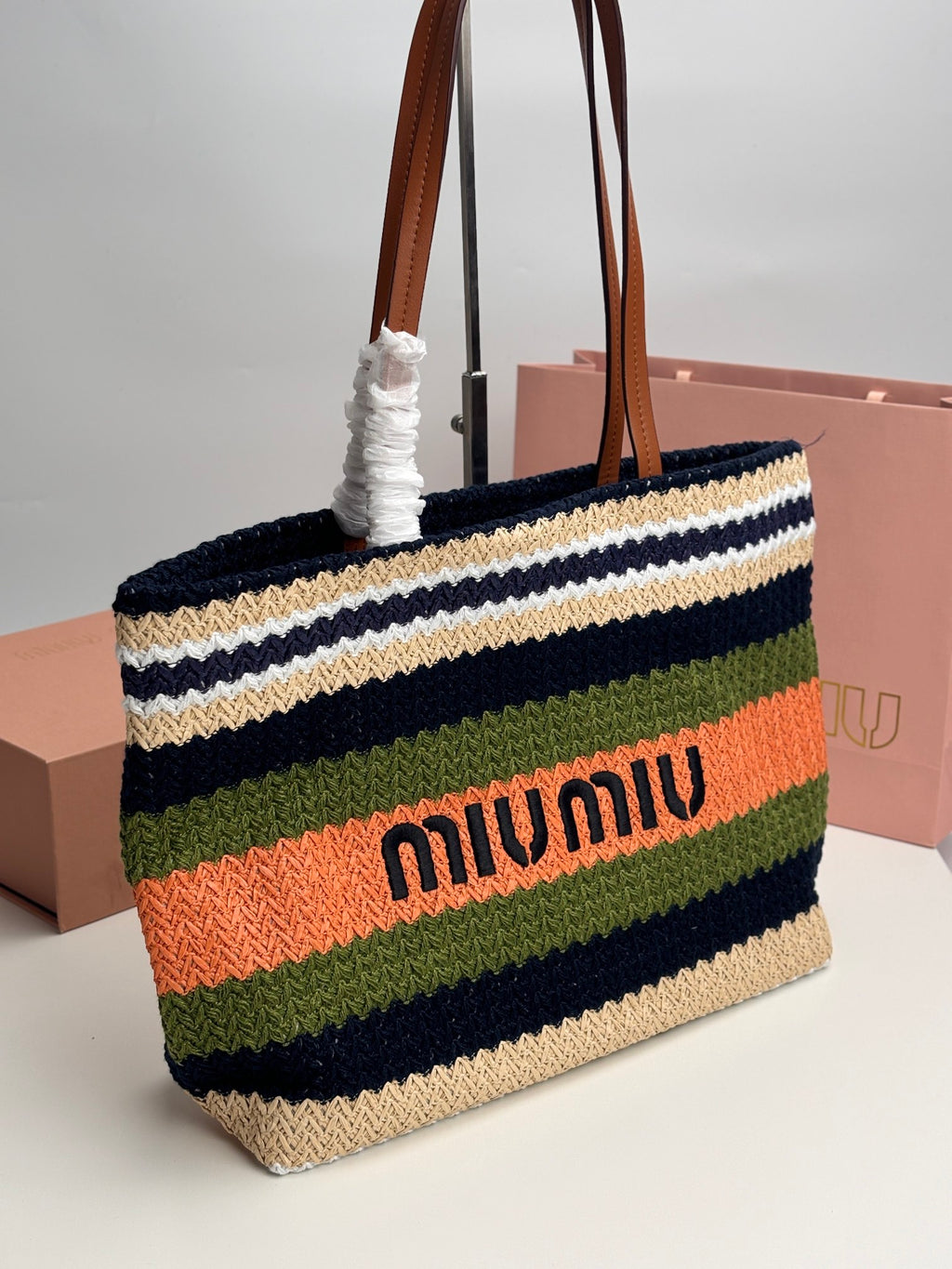 1XA78B Popular    Woven Bag