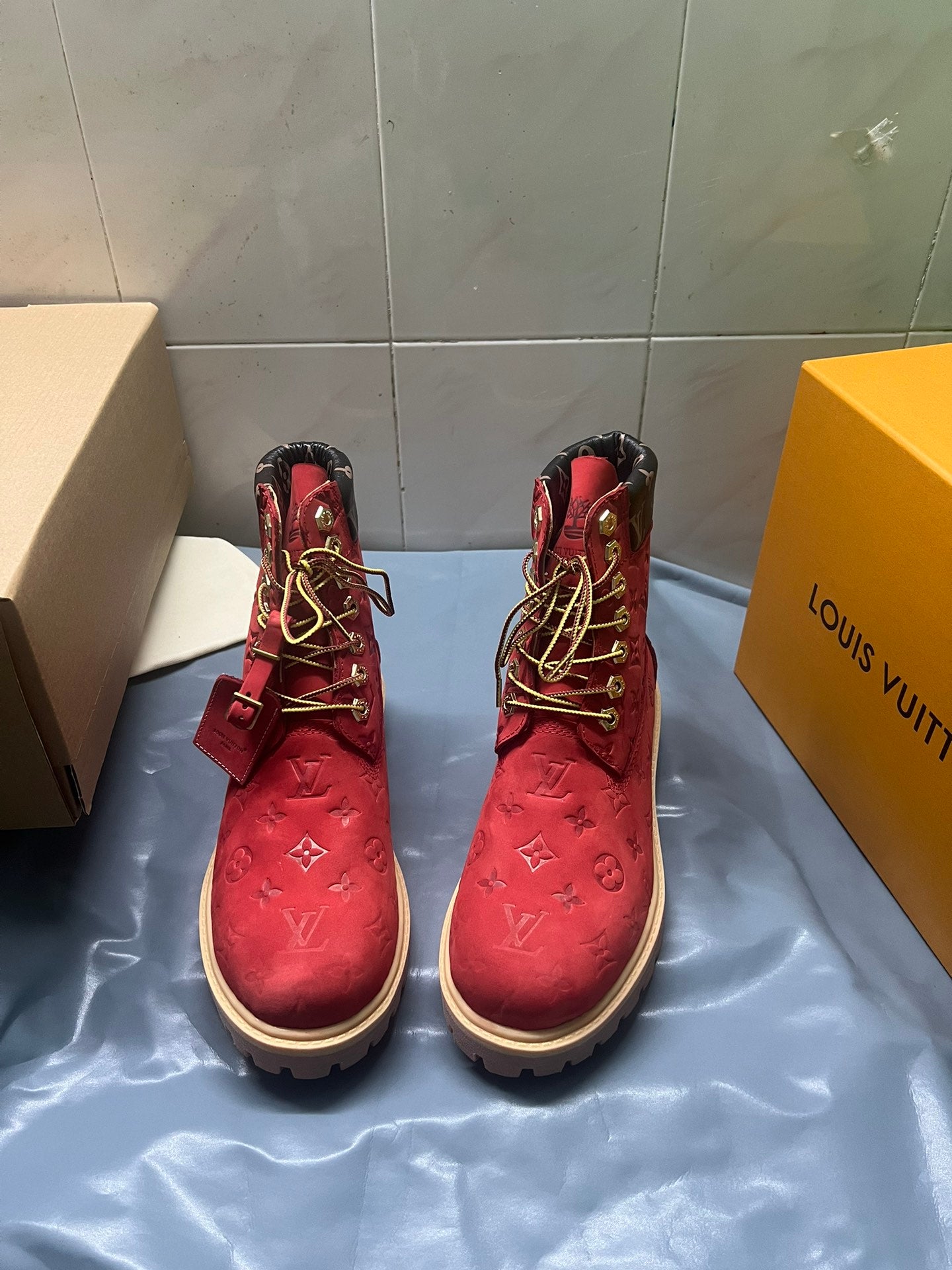 2105QE382Z Popular high-quality leather Boots