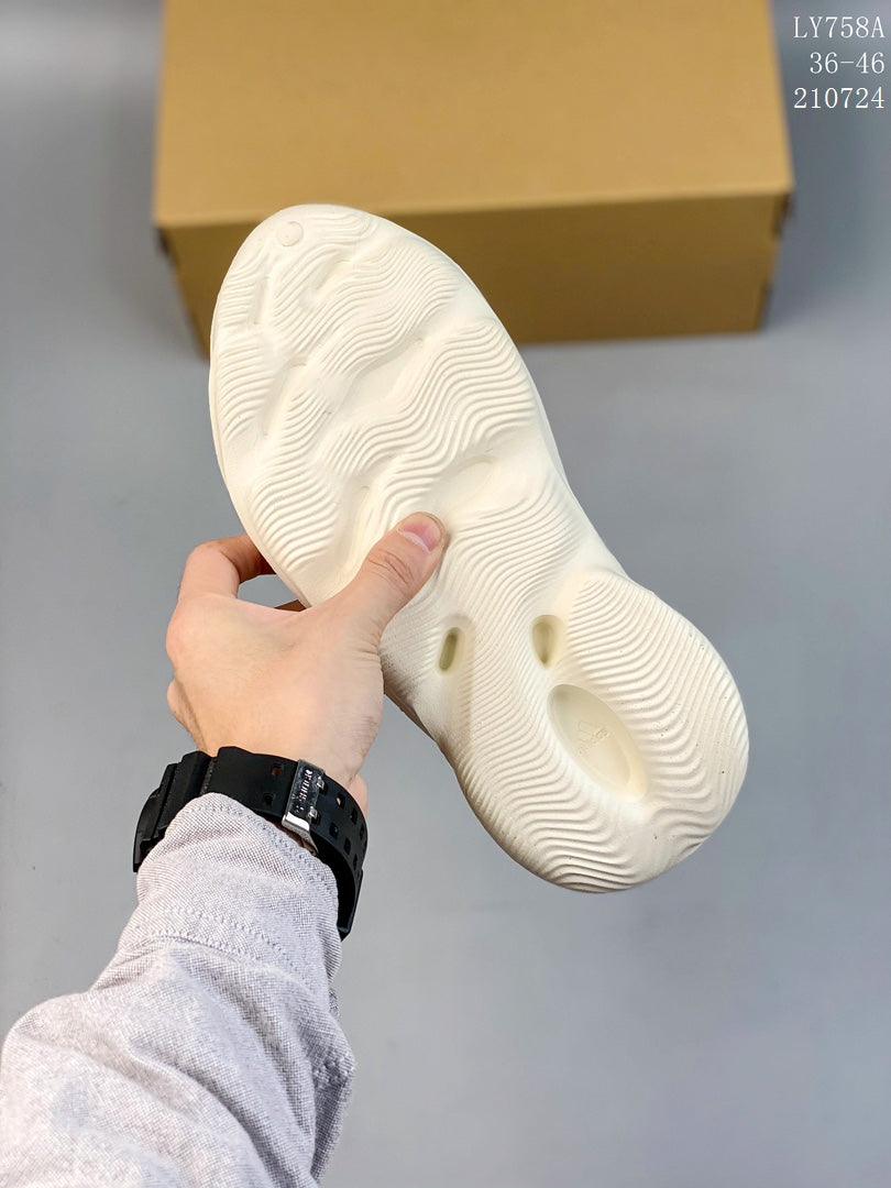 4A87Z  Popular shoes