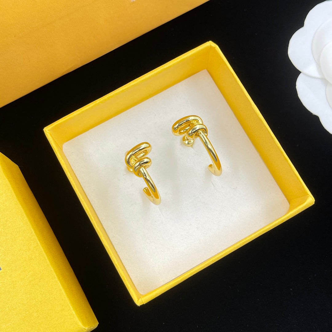 14F640E Popular  Earrings